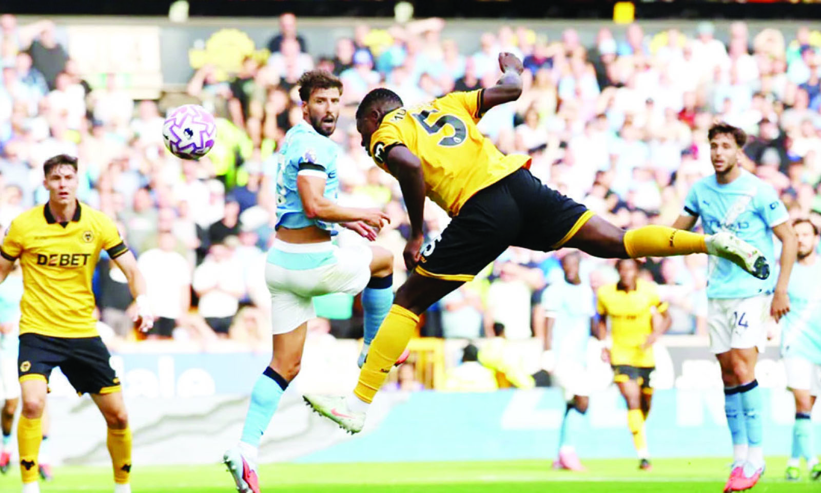 Munetsi stars in heavy defeat