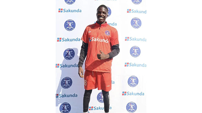 Goalie shines as DeMbare leap into quarters