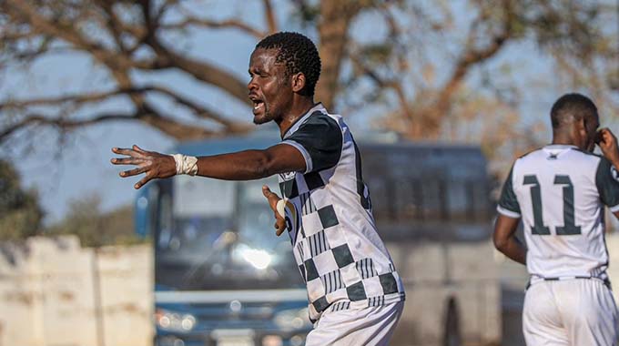 ‘Bosso drift into chaos’: Mahlangu turns heat on chairman Mhlophe