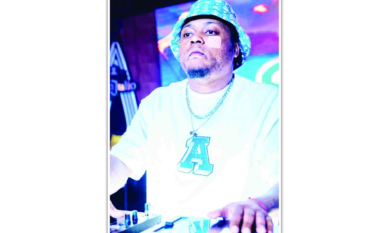 Kelvin Momo apologises for Sun City absence