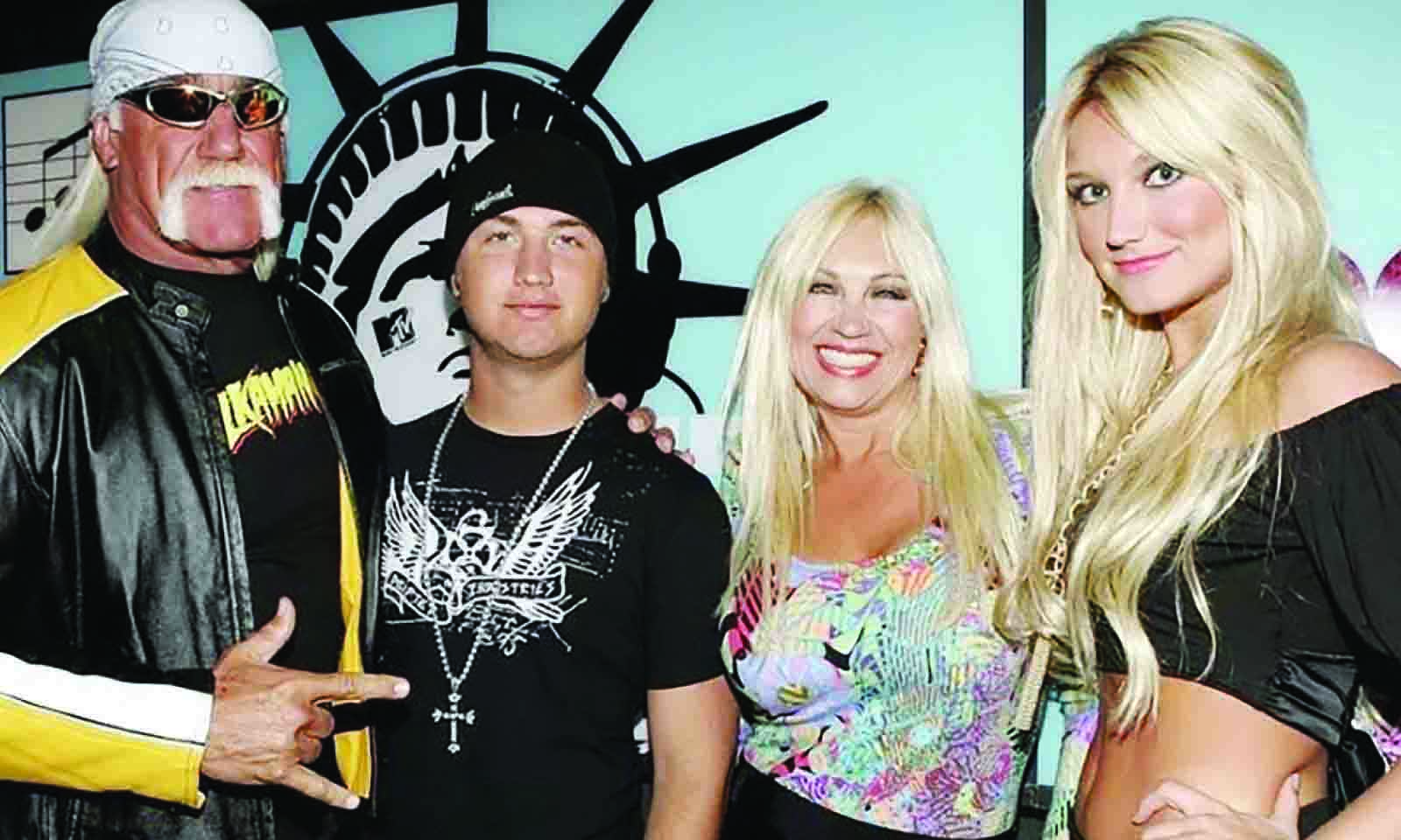 Hulk Hogan’s ex-wife Linda shares heartbreaking message