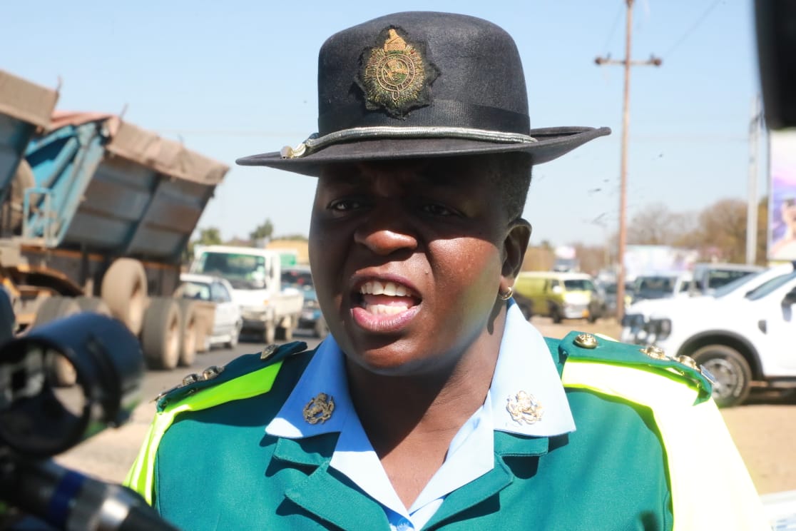 SCHOOLBOY GANGS RUN RIOT IN BULAWAYO CBD: Cops crack down on deadly gang fights