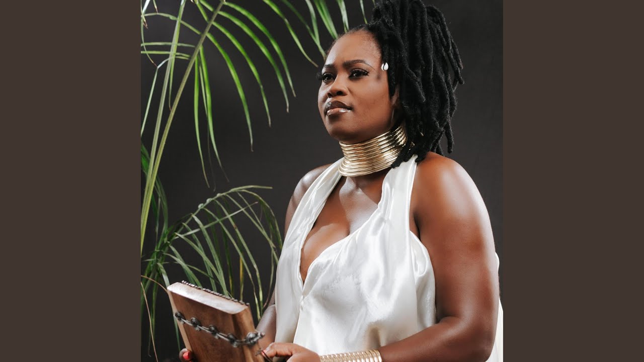 Watch: Carmen Hwarari brings acclaimed “Listen” album to Bulawayo