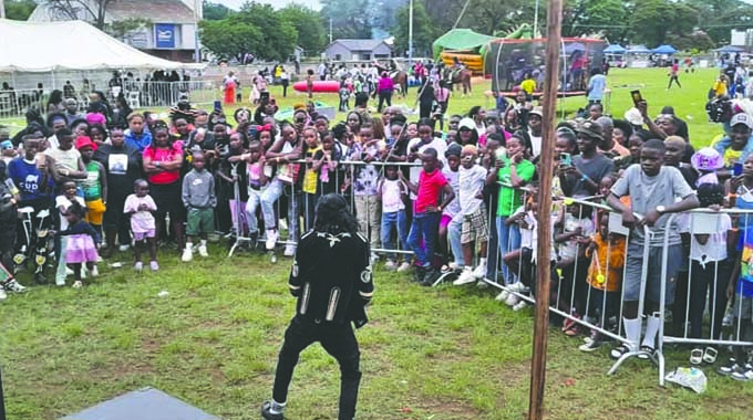 August babies bash it up! Shellings Festival unites kids and adults