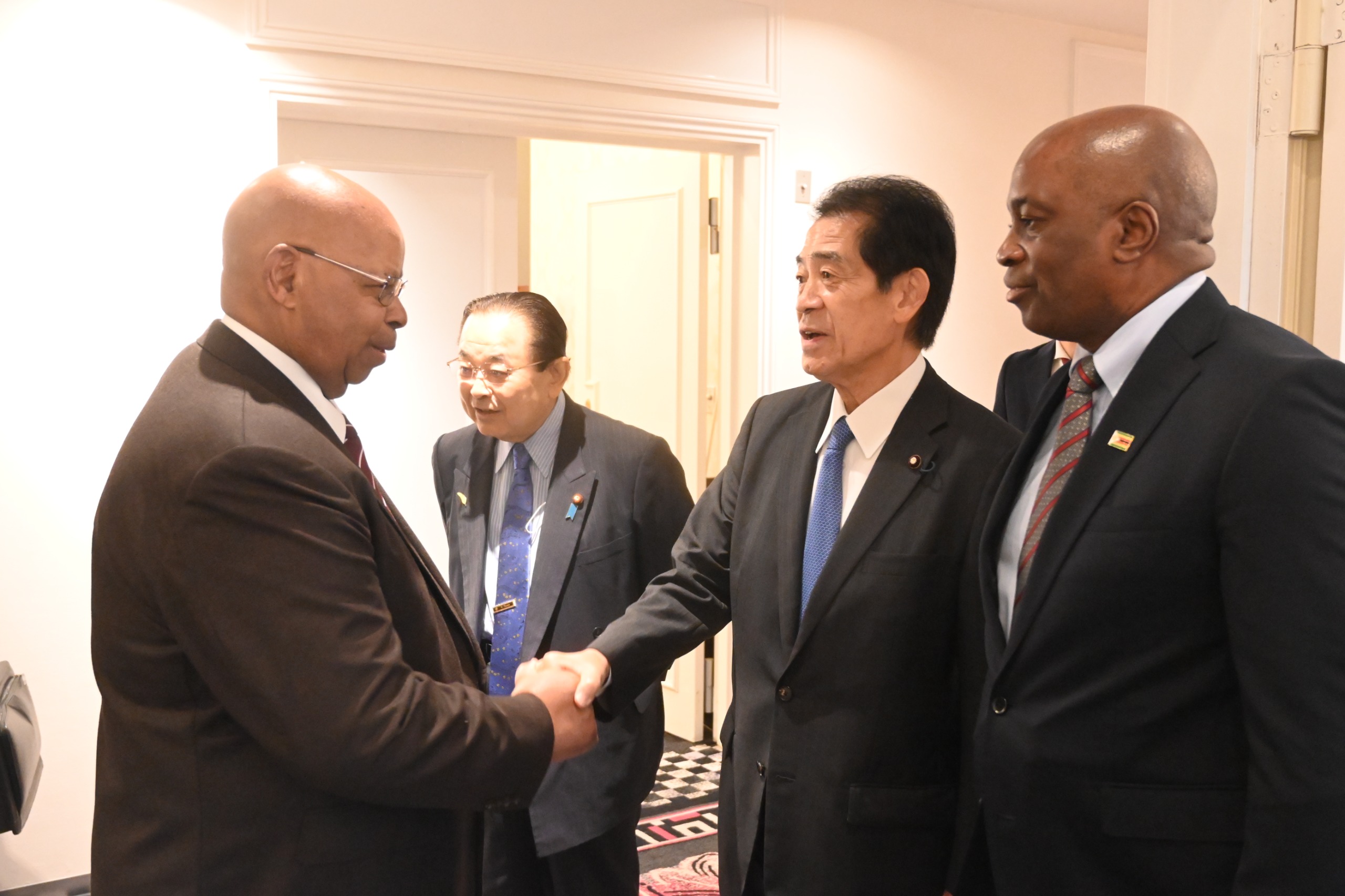Parliamentary delegation meets Japan-African union Friendship Association chair