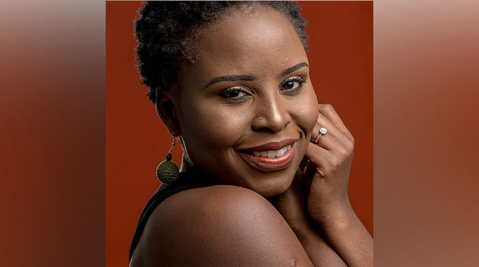 Lady Tshawe, Sikhonjwa’s tea girl, honours the man who always held her hand