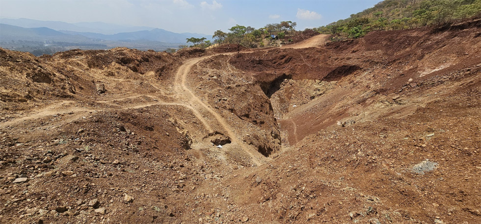 Any mining activity in the mountain poses a direct threat to hundreds of residents in the Toronto area, the Hillcrest Group of Schools and, should operations expand, nearby suburbs such as Fairbridge and Murambi