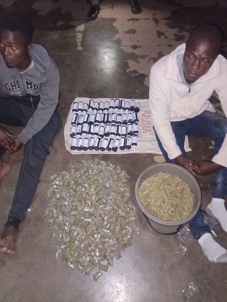 Two arrested with dagga, broncleer