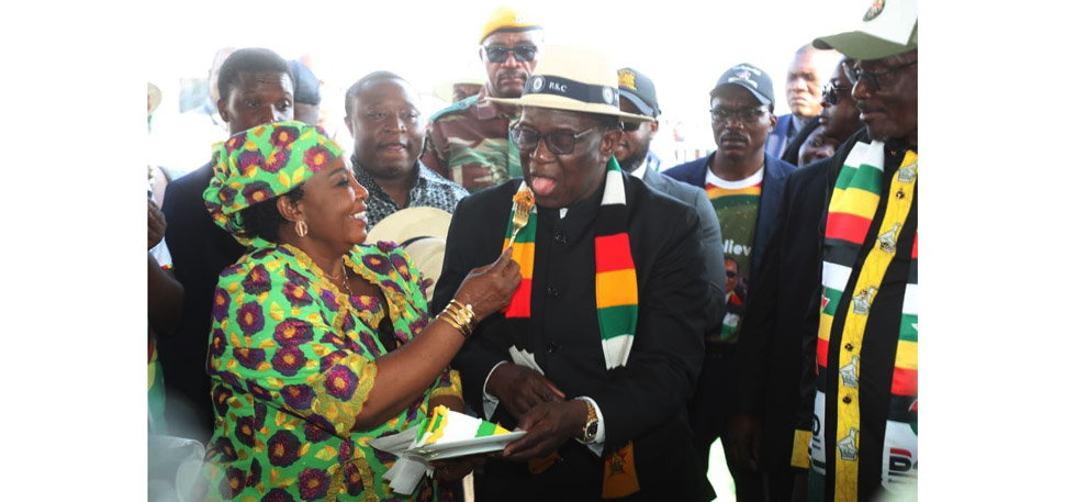 The First Lady, Dr Auxillia Mnangagwa feeds President Mnangagwa with a piece of cake during His Excellency’s 83rd birthday celebrations in Mapanzure area of Zvishavane on Monday