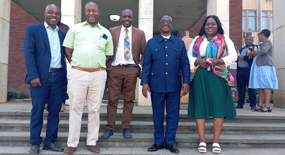 Sports and Recreation Commission board chairman, Nathaniel Madzivanyika (second from right) with stakeholders in the sports industry in Mutare on Wednesday