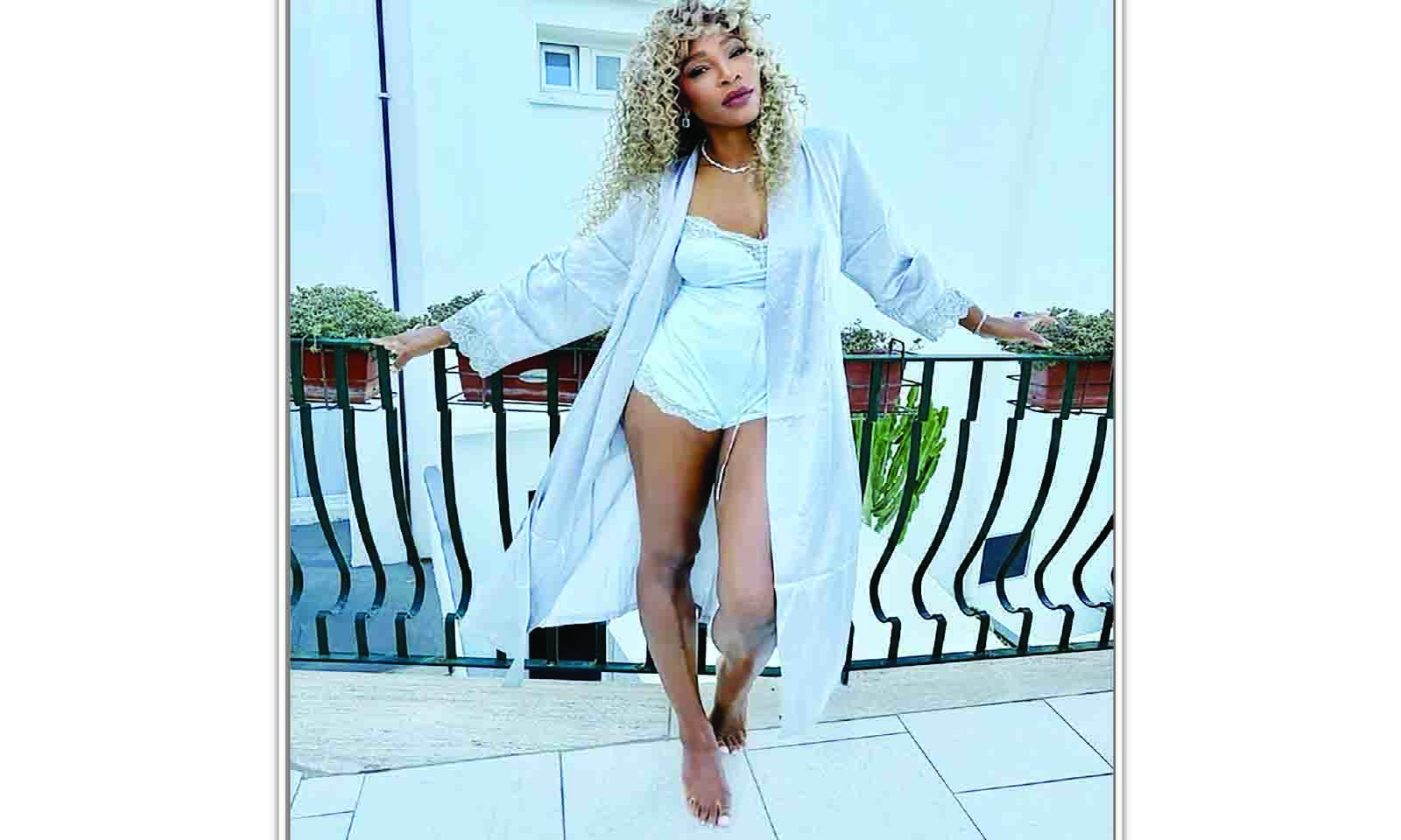 SERENA MODELS SILKY LINGERIE AFTER ADMITTING SHE USED GLP-1 TO LOSE WEIGHT