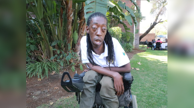 Standing ovation for Bulawayo genius