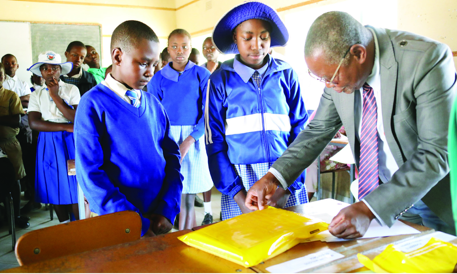418 000 sit for Grade 7 exams