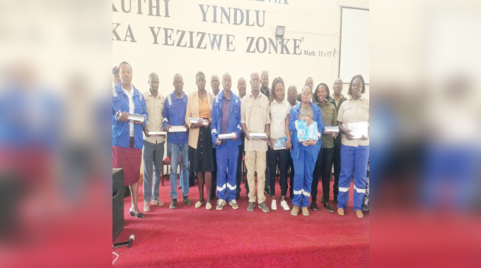 Imitshina yokuxhumana ibalulekile kwezokulima lokufuya