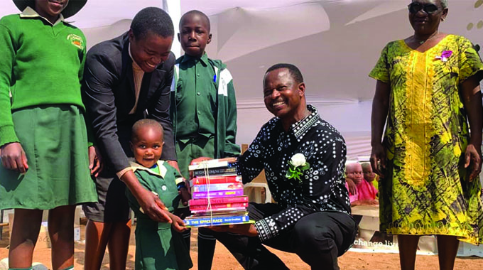 Calls for collective action to promote literacy and quality education