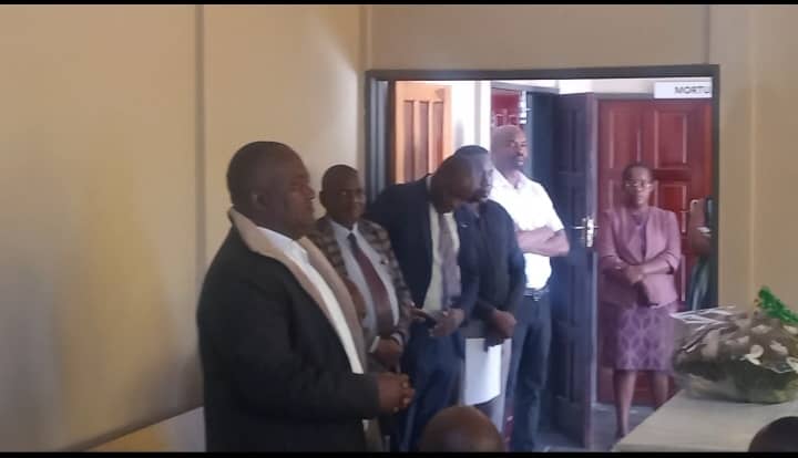 Minister Chadzamira addressing relatives of 8 people who perished in a bus crash along the Masvingo-Mutare highway on Saturday morning
