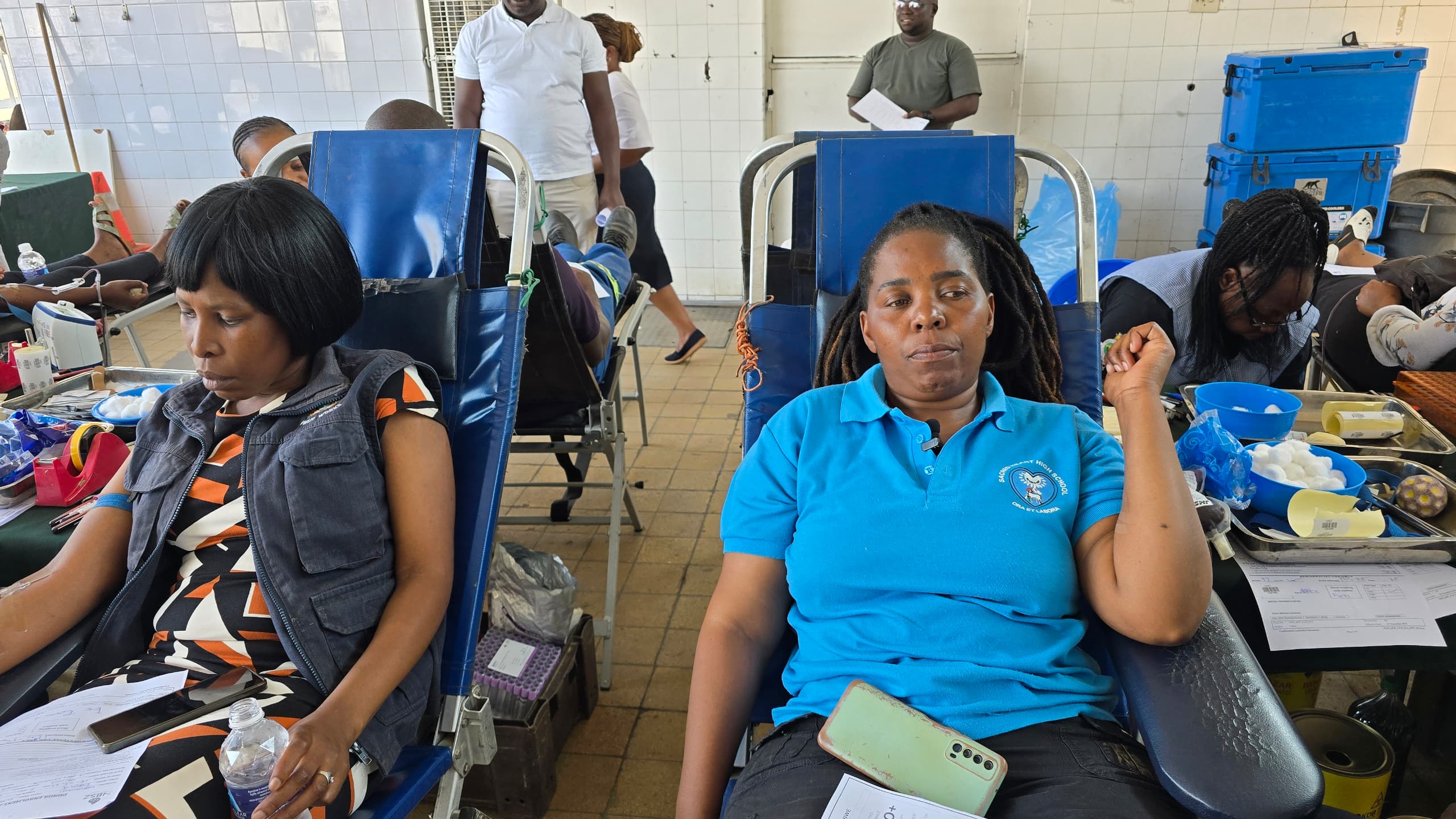 BULAWAYO TURNS OUT TO SAVE LIVES: Blood drive Sees hundreds roll up sleeves