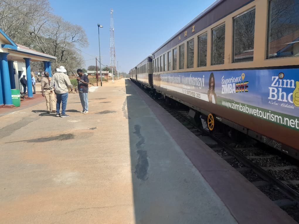 NRZ’s Mutare-bound leisure train makes a stop in Marondera
