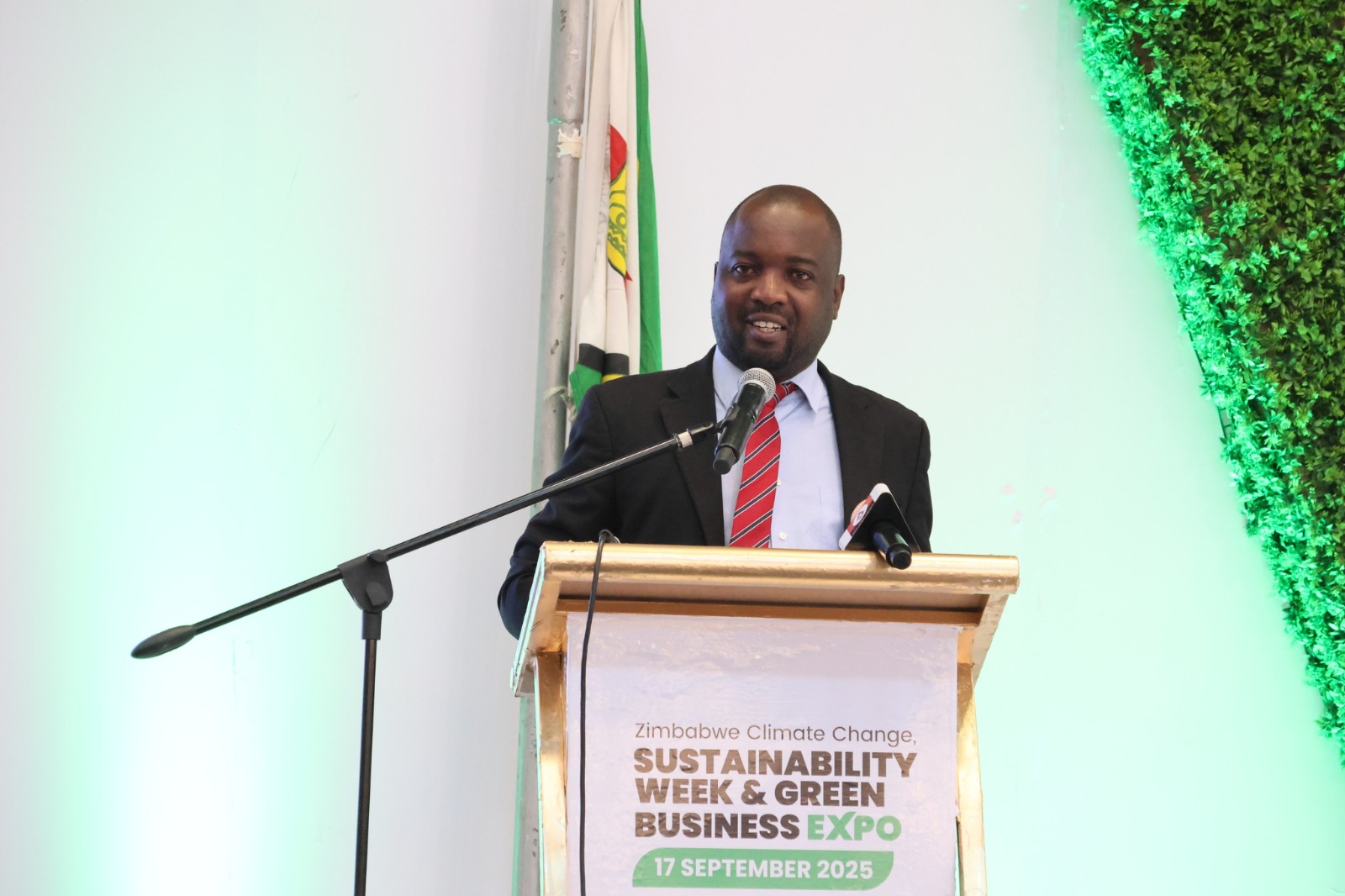 Private sector urged to play key role in new carbon market