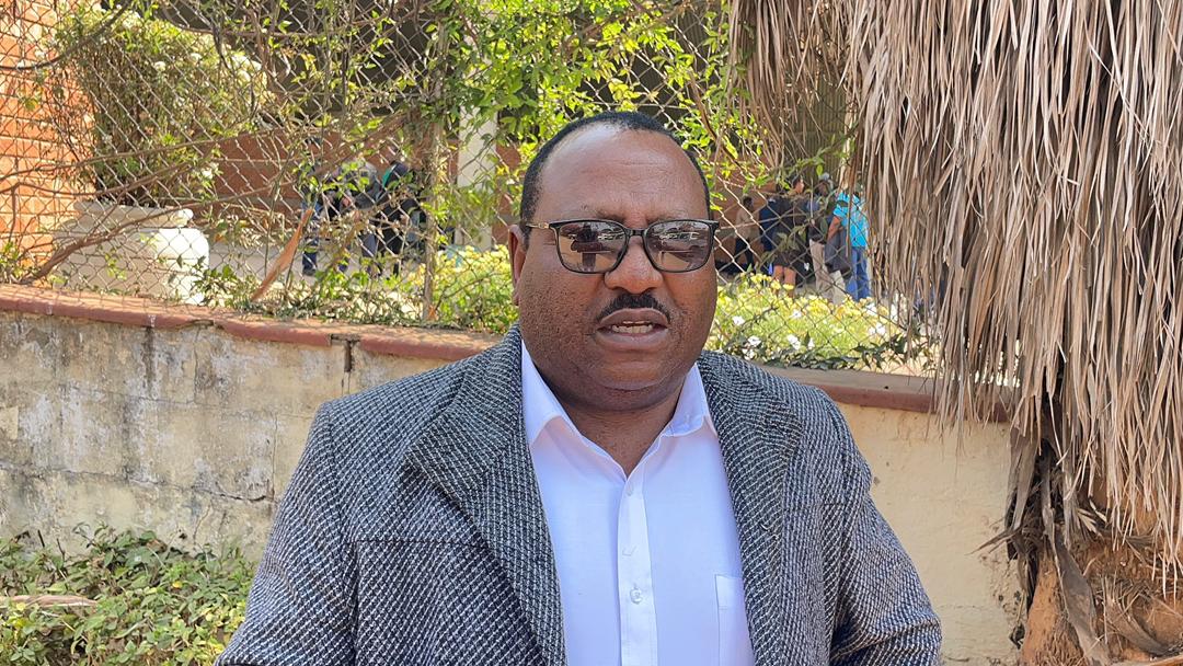 Watch: “He was the backbone of our shows” – Omega Sibanda pays tribute to Babongile Sikhonjwa