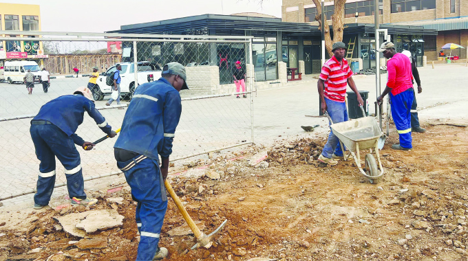 Gwanda upgrades main bus terminus into modern travel centre
