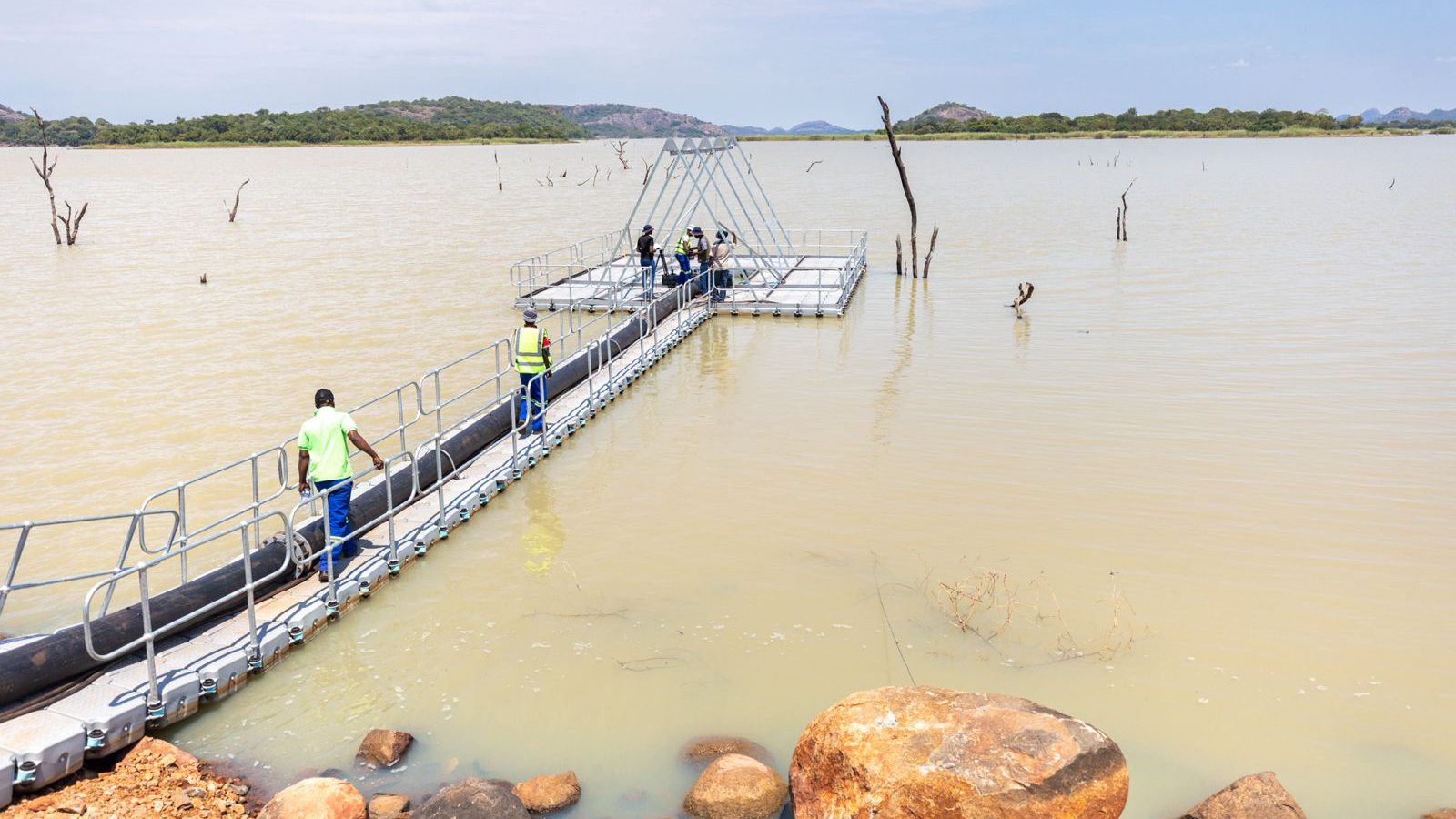 Floating Pontoon installed at Manyuchi dam by the project