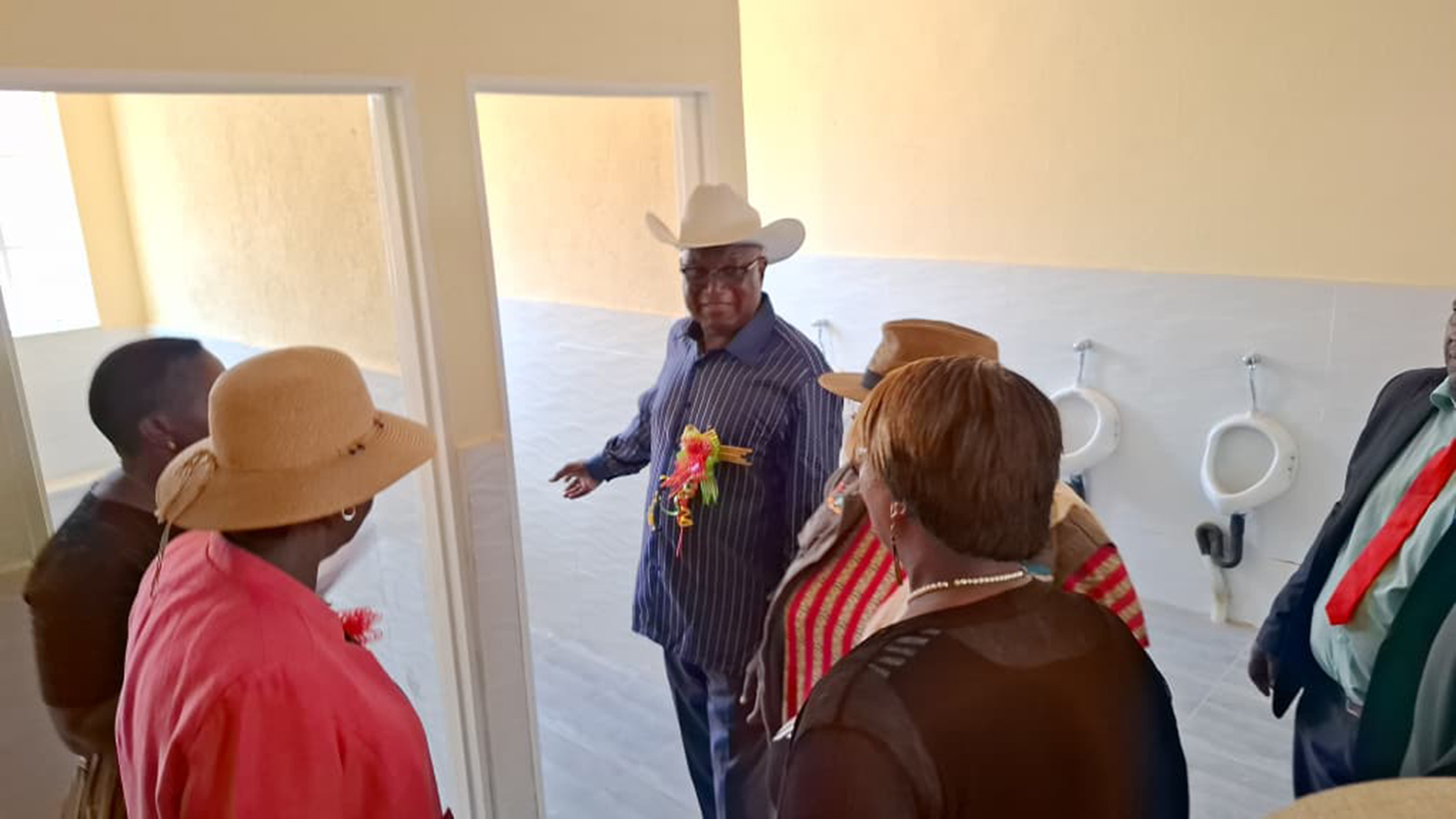 Special Advisor Dr Gumbo tours Gangarahwe Primary School