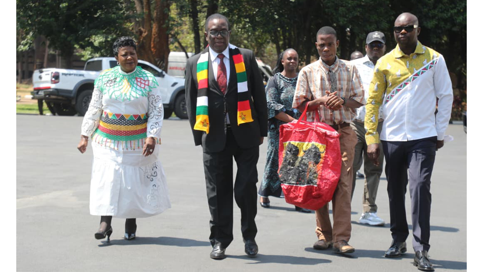 President hands over double cab to Comic Elder