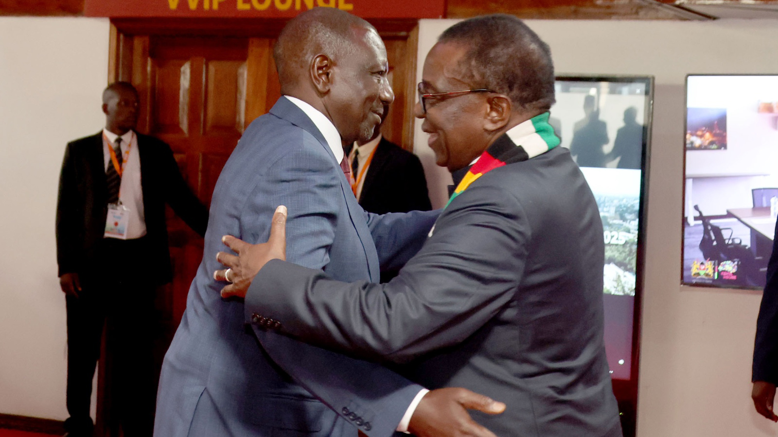 President Mnangagwa meets his counterpart Kenyan President William Ruto at the 24th COMESA Heads of State and Government Summit