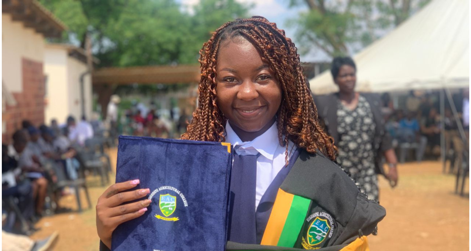22-year-old Tanaka Machingura stands out by following her passion for manual work and choosing a blue-collar career in agriculture.
