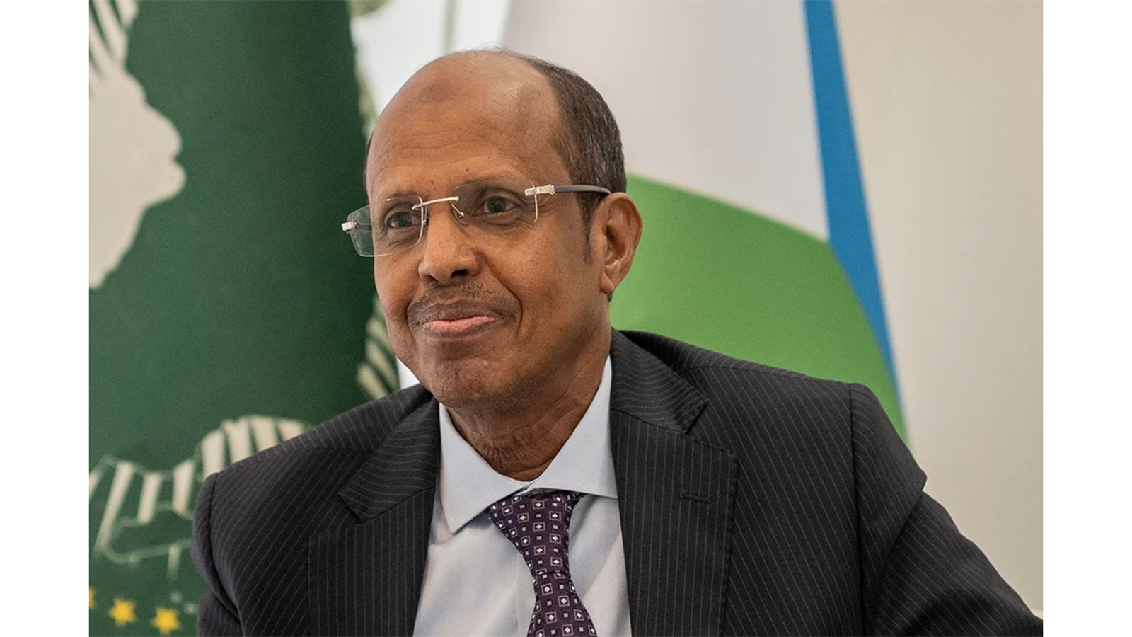 AU urges complete removal of coercive measures