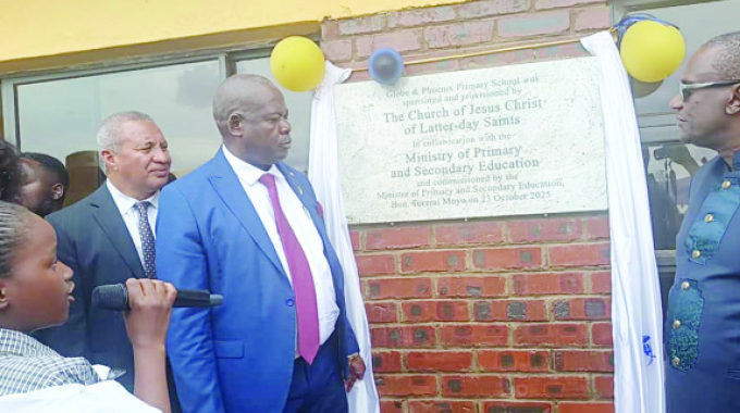 Government commissions new Globe and Phoenix School