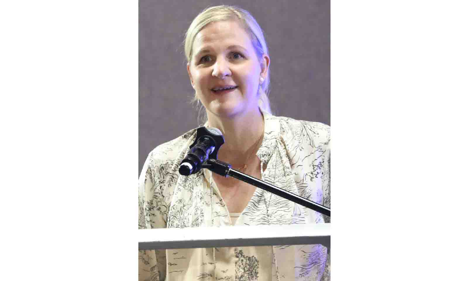 Kirsty urges unity in IOC