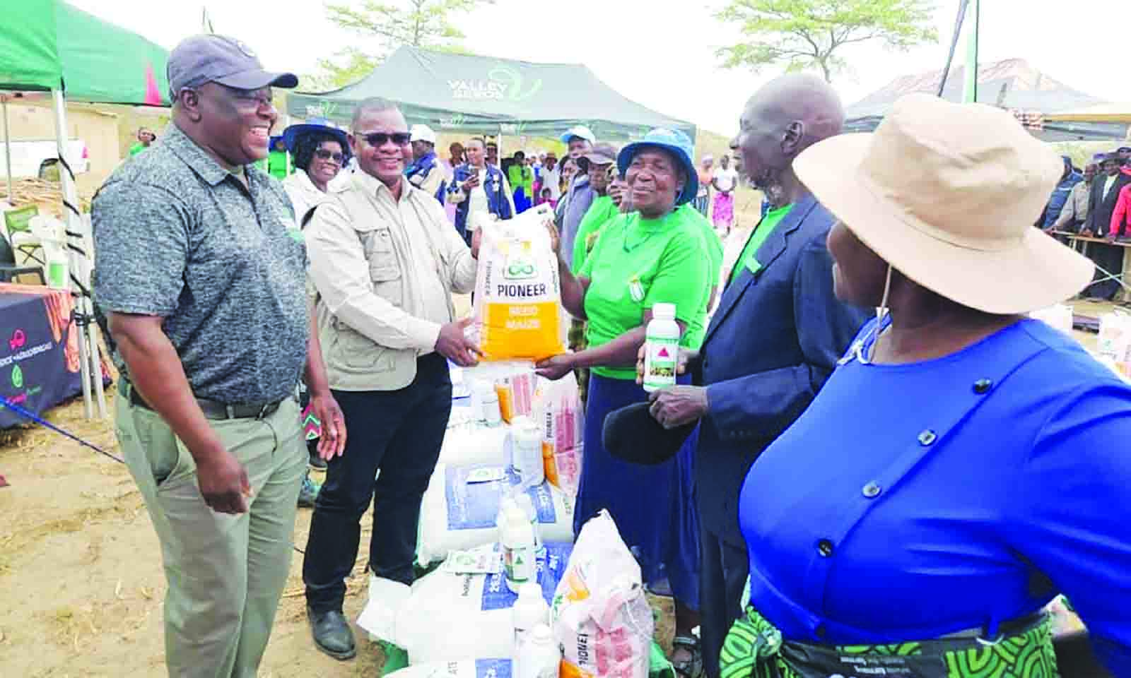 Fertiliser distribution on track