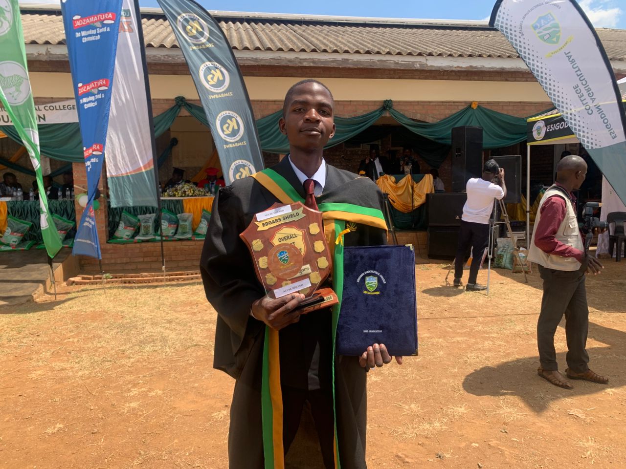 Mfundo Ncube who graduated with a diploma in agriculture and was awarded first prize, while also being named the best student said he was truly honoured to be recognised among his peers.