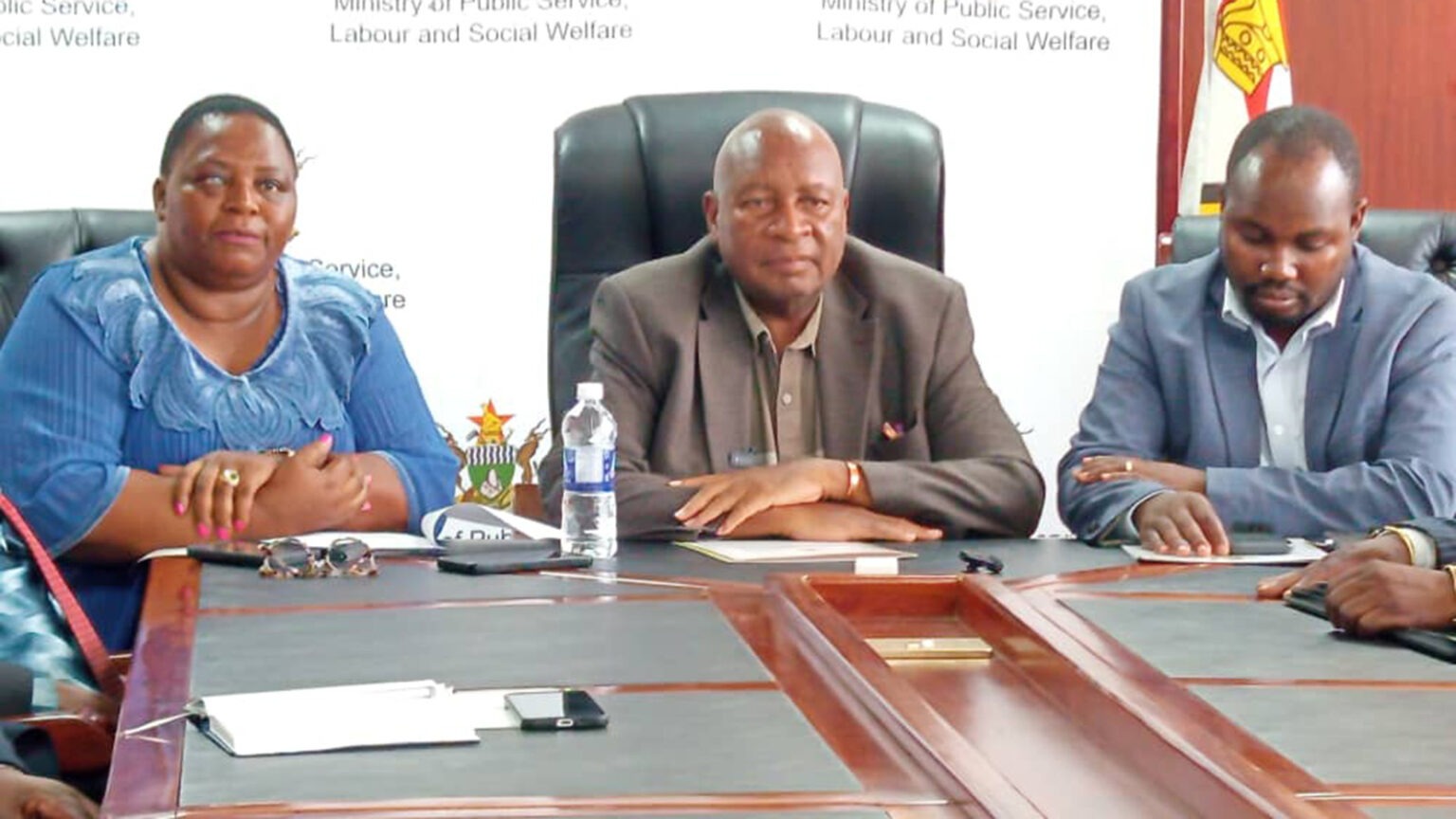 Izisebenzi zikaHulumende zinikwa iSpecial Presidential Bonus ye-US$150