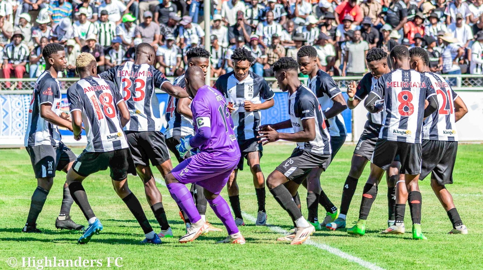 Only two points separate Bosso and DeMbare ahead of this afternoon’s clash…Bosso on +1 goal difference, DeMbare on -7 goal difference