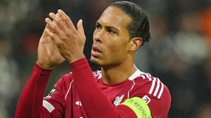 Liverpool held meeting after Man Utd loss — Van Dijk