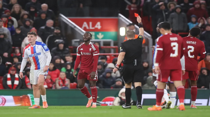 Slot defends Liverpool selection after Carabao exit