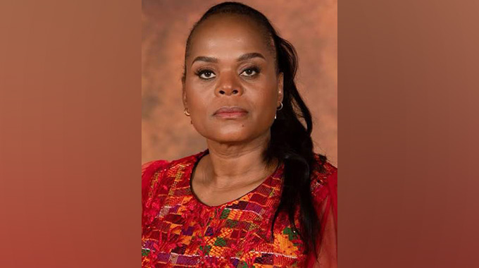 TRAGEDY ROAD VISIT: Limpopo Premier mourns N1 bus horror
