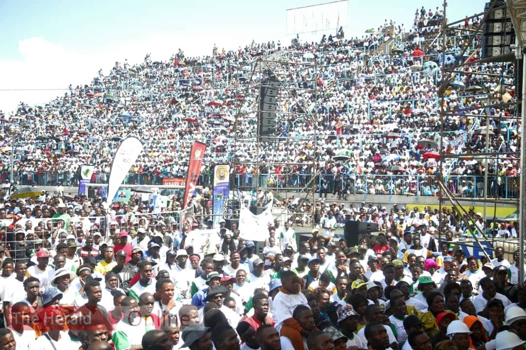 Zanu PF Harare Province holds massive inter-district meeting at Rufaro Stadium