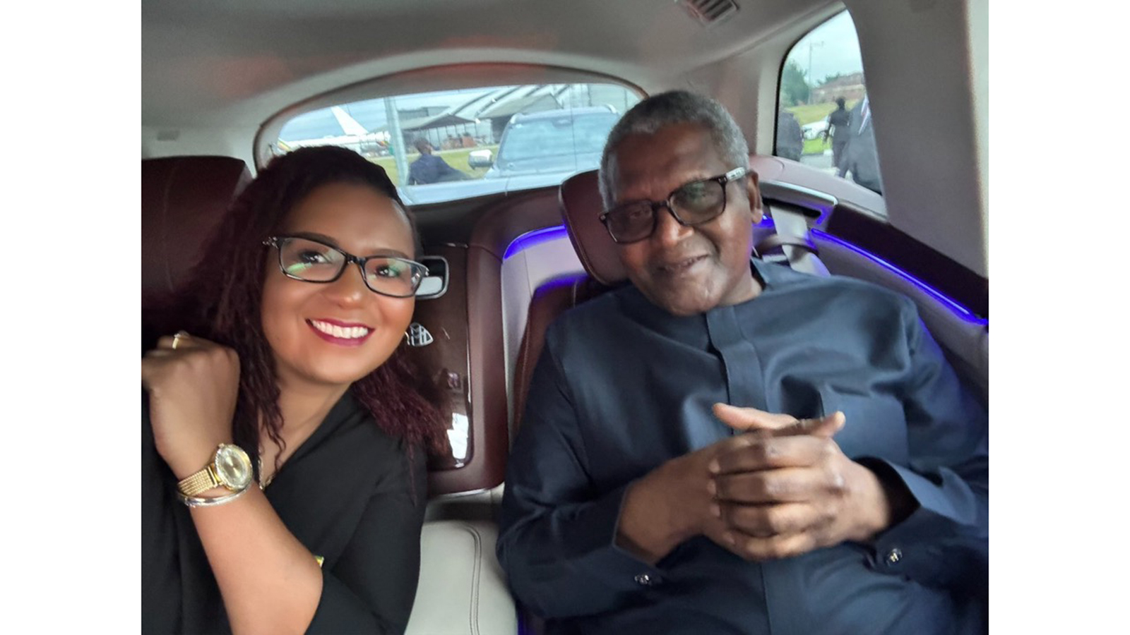 NEW: Billionaire businessman Dangote arrives in Zimbabwe