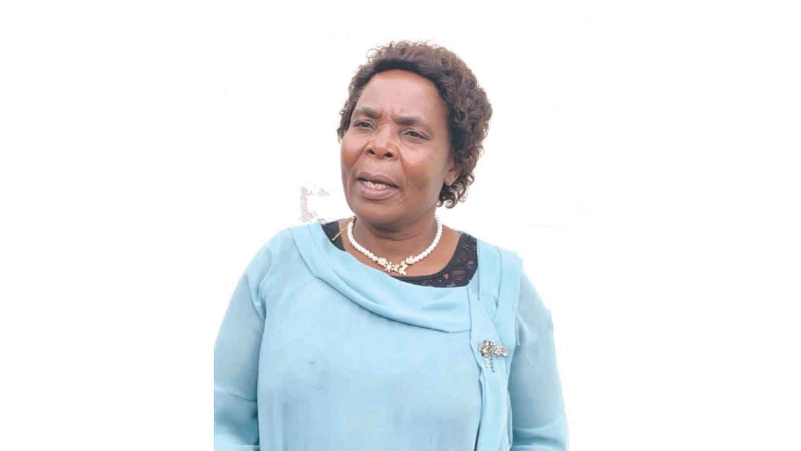 Midwife retires after 44 years, 1 000 deliveries