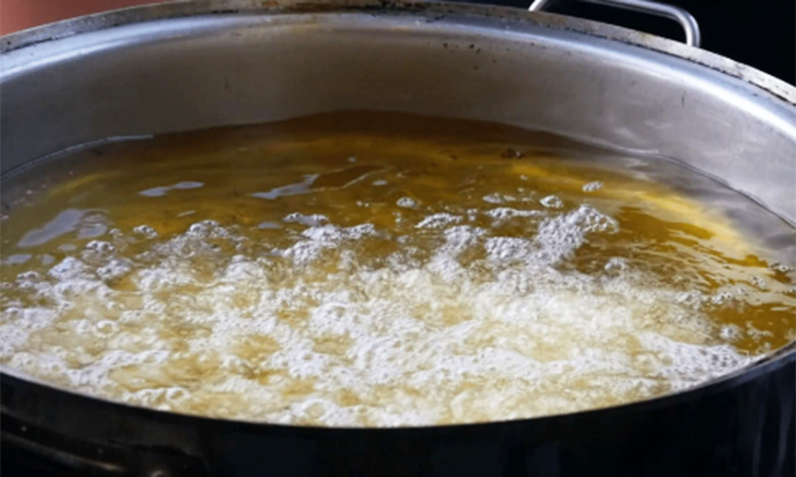 Woman allegedly pours scalding oil on son-in-law’s face