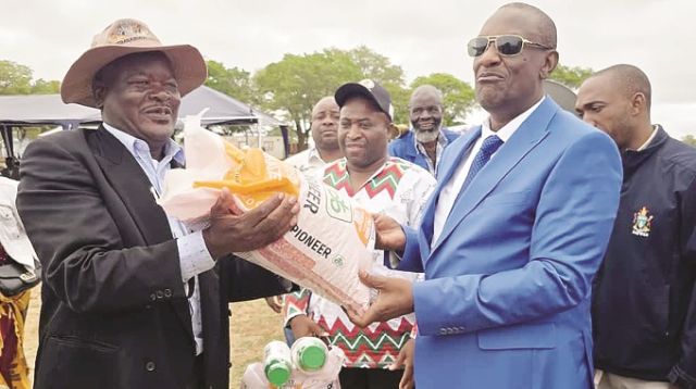 Government accelerates input distribution in Midlands