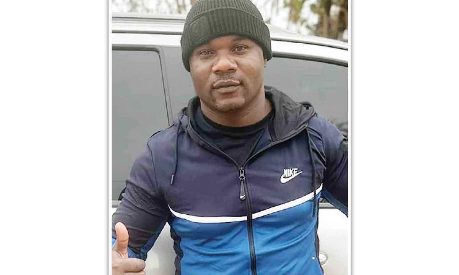 Mutare gears for boxing show-piece