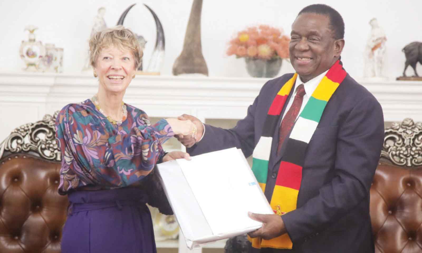 Dutch, Italian Ambassadors bid farewell to President
