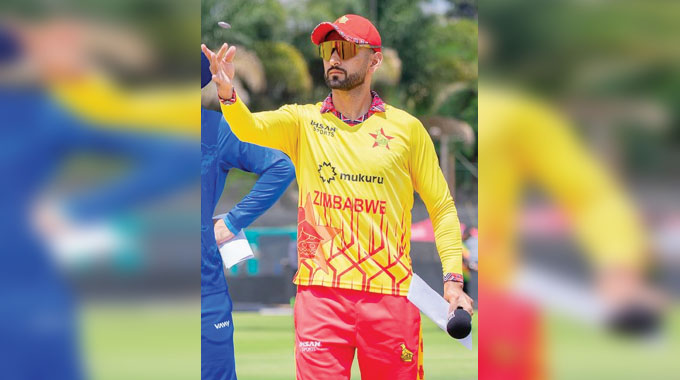 One run, three wickets, a skyward glance: Raza’s SA20 statement