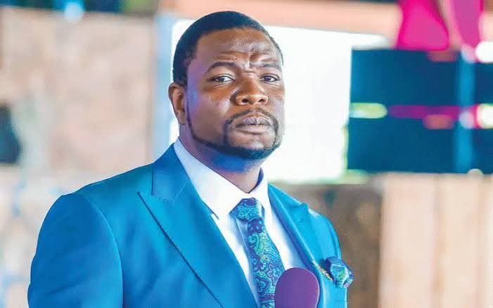 MAGAYA, WIFE FRAUD CASE BEGINS: “30 armed cops arrested PHD Ministries founder as he prayed on a mountain…”