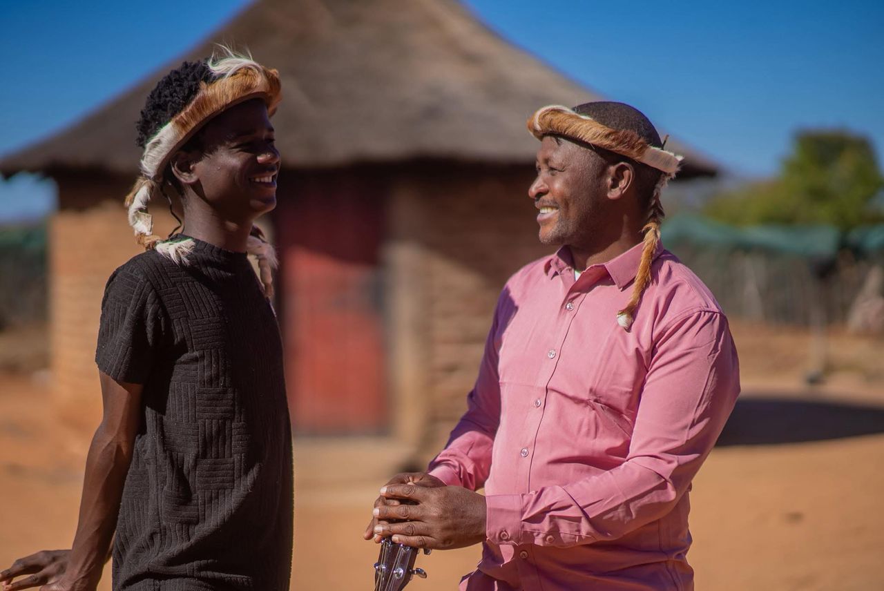 Aphiwe and Sobancane hit the right chord with latest album …reach 100 000 Facebook followers